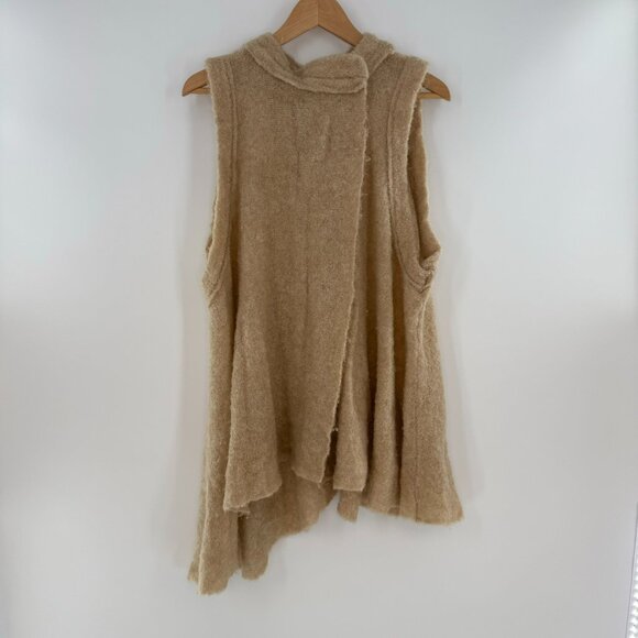 Free People Sleeveless Wrap Cardigan Sweater Asymmetrical Hem Size X-Small - Picture 1 of 9